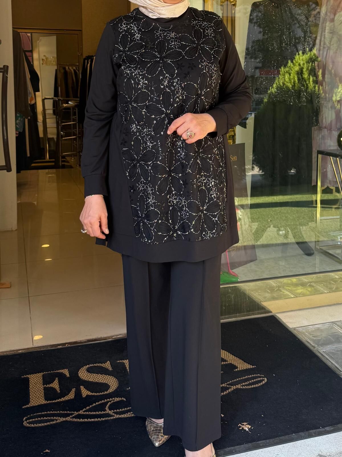 FUAT GÜRŞEN 3372 TUNİĞİ PUL VE ÇİÇEK İŞLEMELİ PANTOLONLU TAKIM