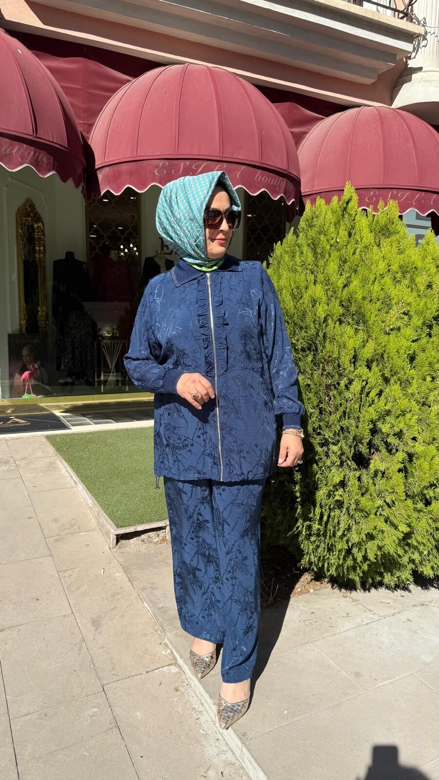 FUAT GÜRŞEN KENDİNDEN DESENLİ TAKIM