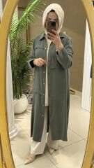 Nuss 6036 Boydan Düğmeli Kap - Zümrüt