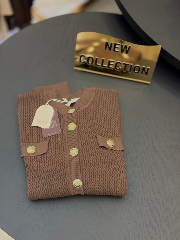 NUSS 601 GOLD DÜĞME DETAYLI TRİKO HIRKA-KAHVE